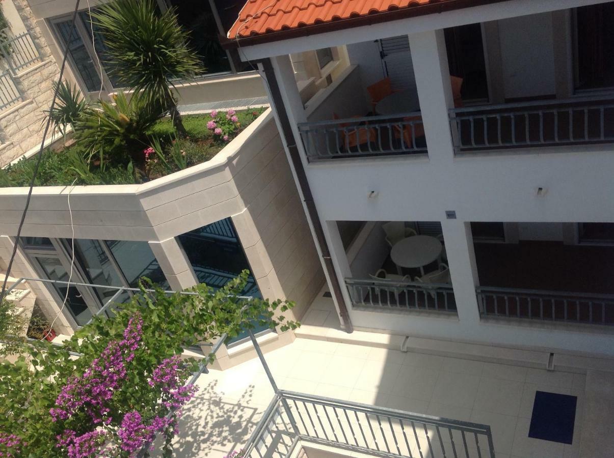 Beach Penthouse Diamond Omiš Eksteriør bilde