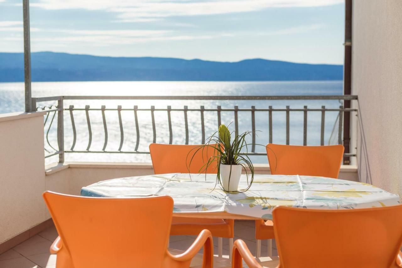 Beach Penthouse Diamond Omiš Eksteriør bilde